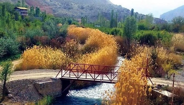 روستای لزور فیروز کوه