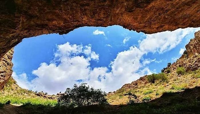 غار رود افشان فیروز کوه