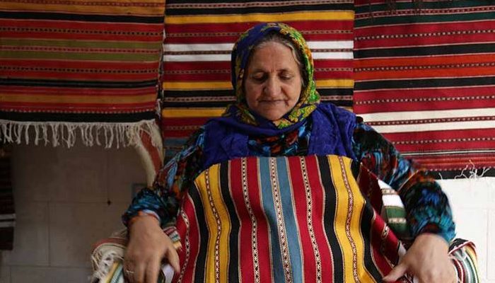جاجیم بافی ایلام