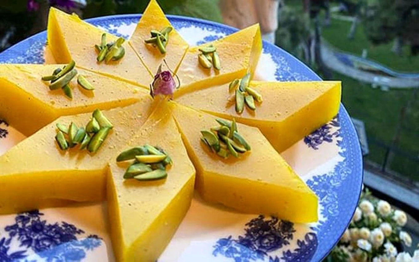 راهنمای جامع انواع شیرینی‌ها و دسرهای مشهور شهرهای ایران
