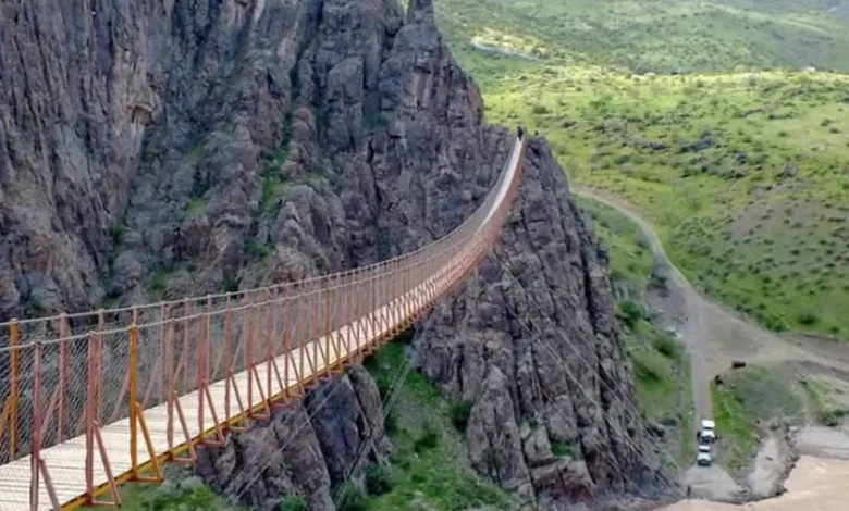 راهنمای بازدید از پل معلق پیرتقی خلخال و دره قزل اوزن